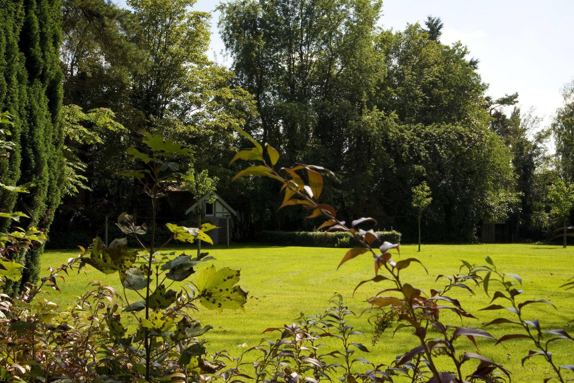 B&B Bloemenweelde ゲンク エクステリア 写真
